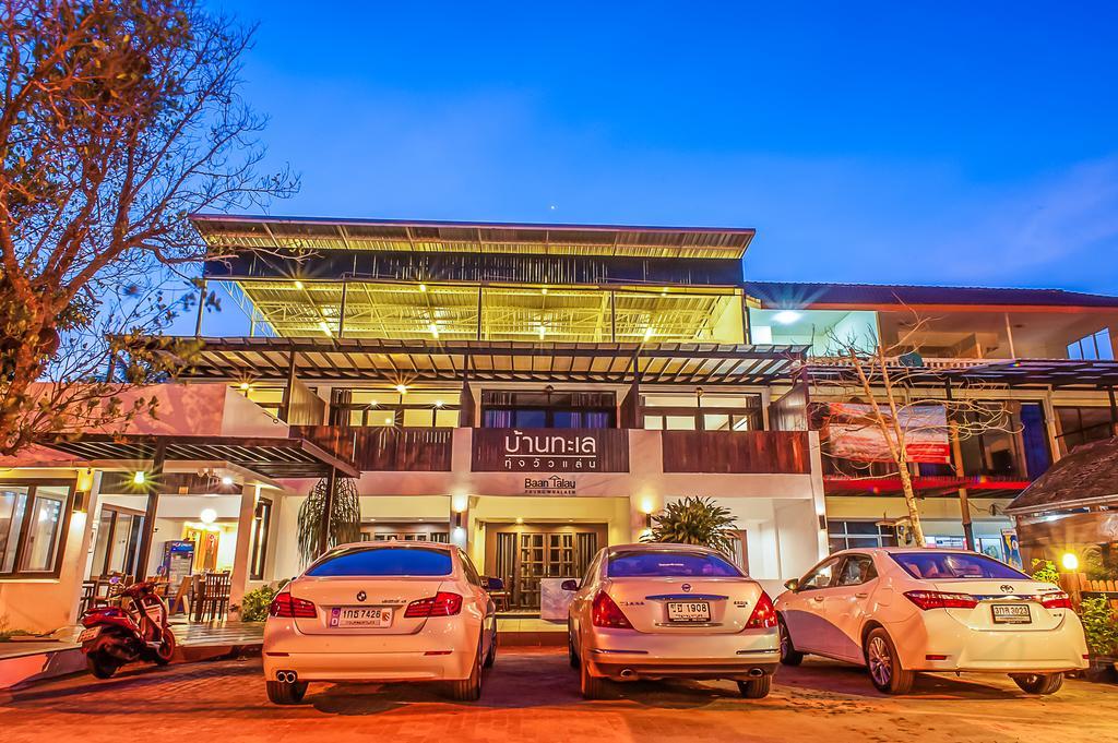 Hotel Baantalay Thungwualaen Pathiu Exterior foto